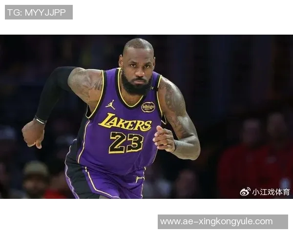 老詹是否该放弃背靠背比赛以保护身体女主持分析其对数据的执念