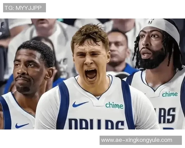 浓眉寄语弗拉格希望他放松心态未来将由他承担重任