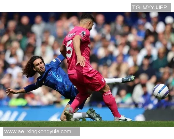 罗伯特桑切斯与库库雷利亚今日重返训练场状态回暖 罗伯特桑切斯与库库雷利亚今日重返训练场状态回暖