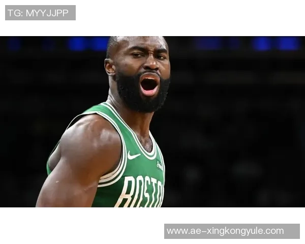 周最佳提名名单揭晓小卡布克库里杜兰特杰伦布朗等明星球员争夺荣誉